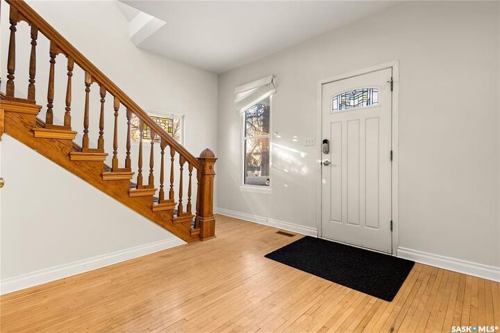 Property Photo:  2220 Lorne Street  SK S4P 2M7 