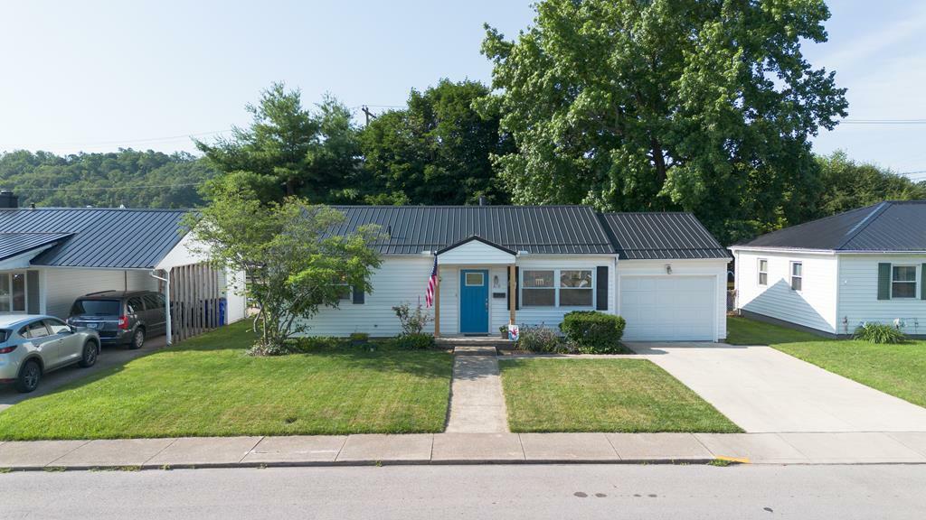 Property Photo: 610 Arch Street OH 45601