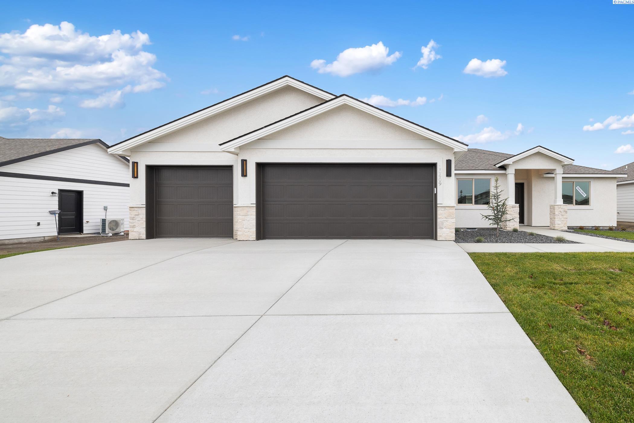 Property Photo: 10409 Kokanee Dr WA 99301