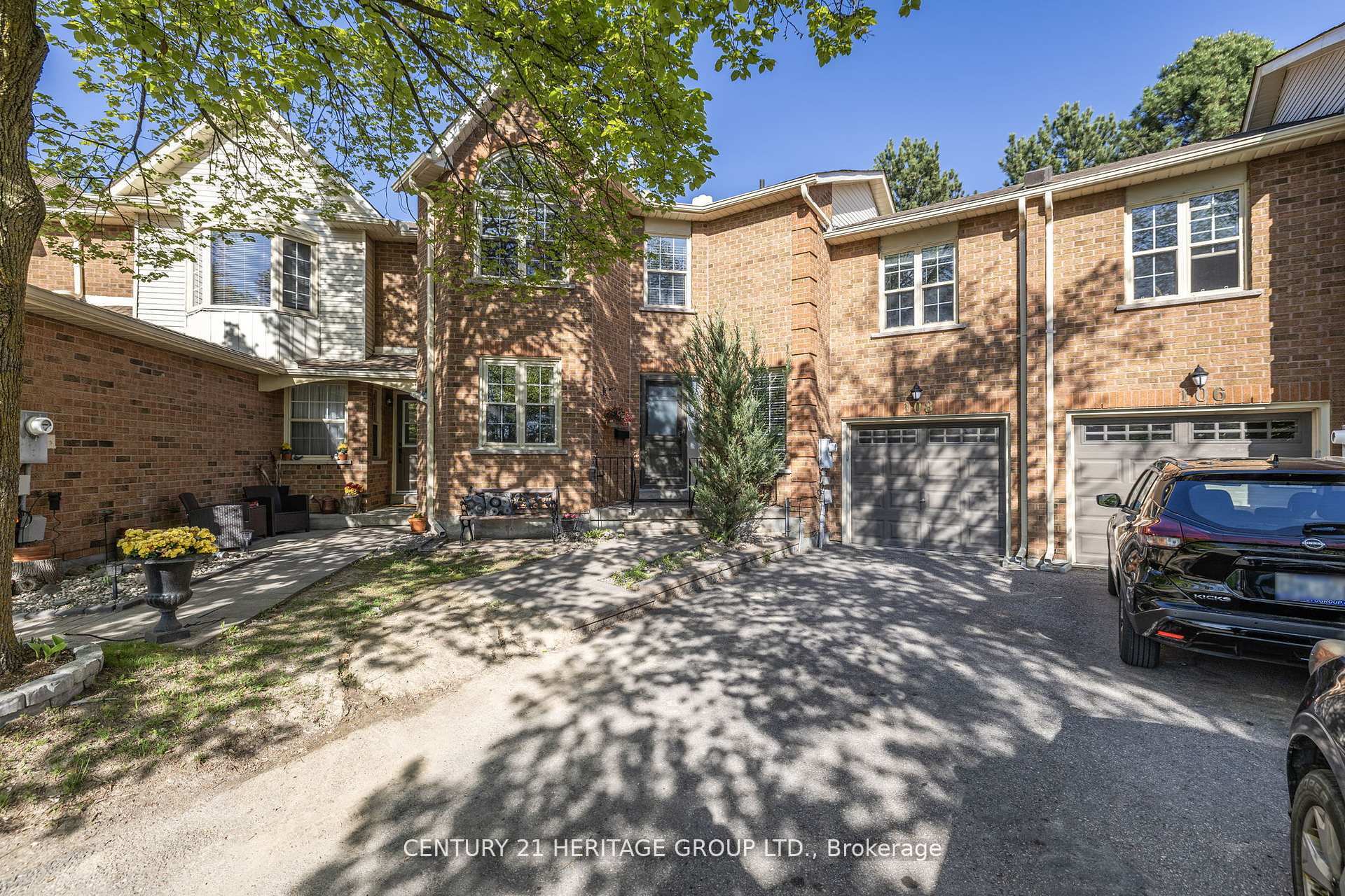 Photo de la propriété: 108 Ashley Place 44 ON L4G 6H5
