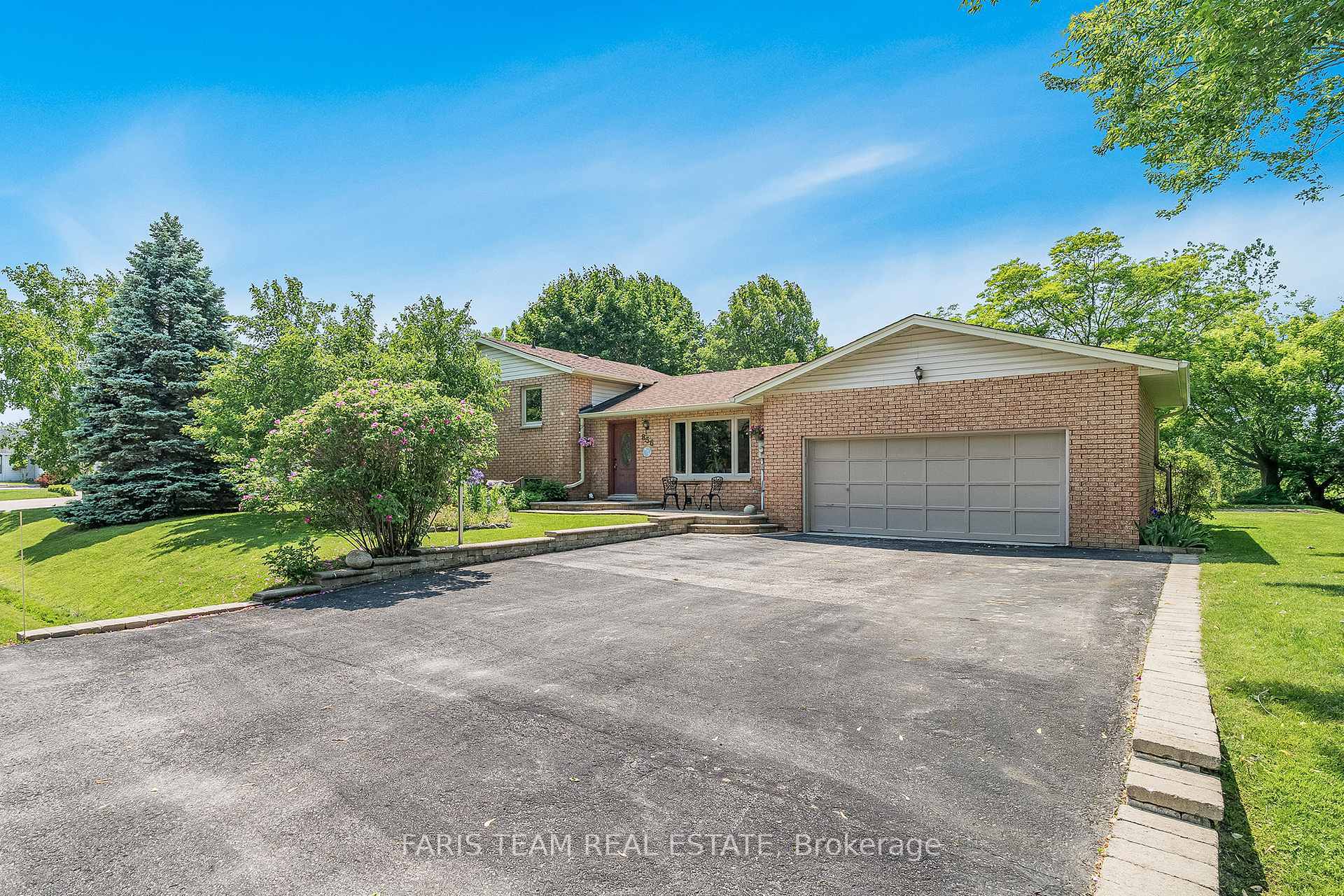 Property Photo: 856 Church Drive ON L0L 1K0