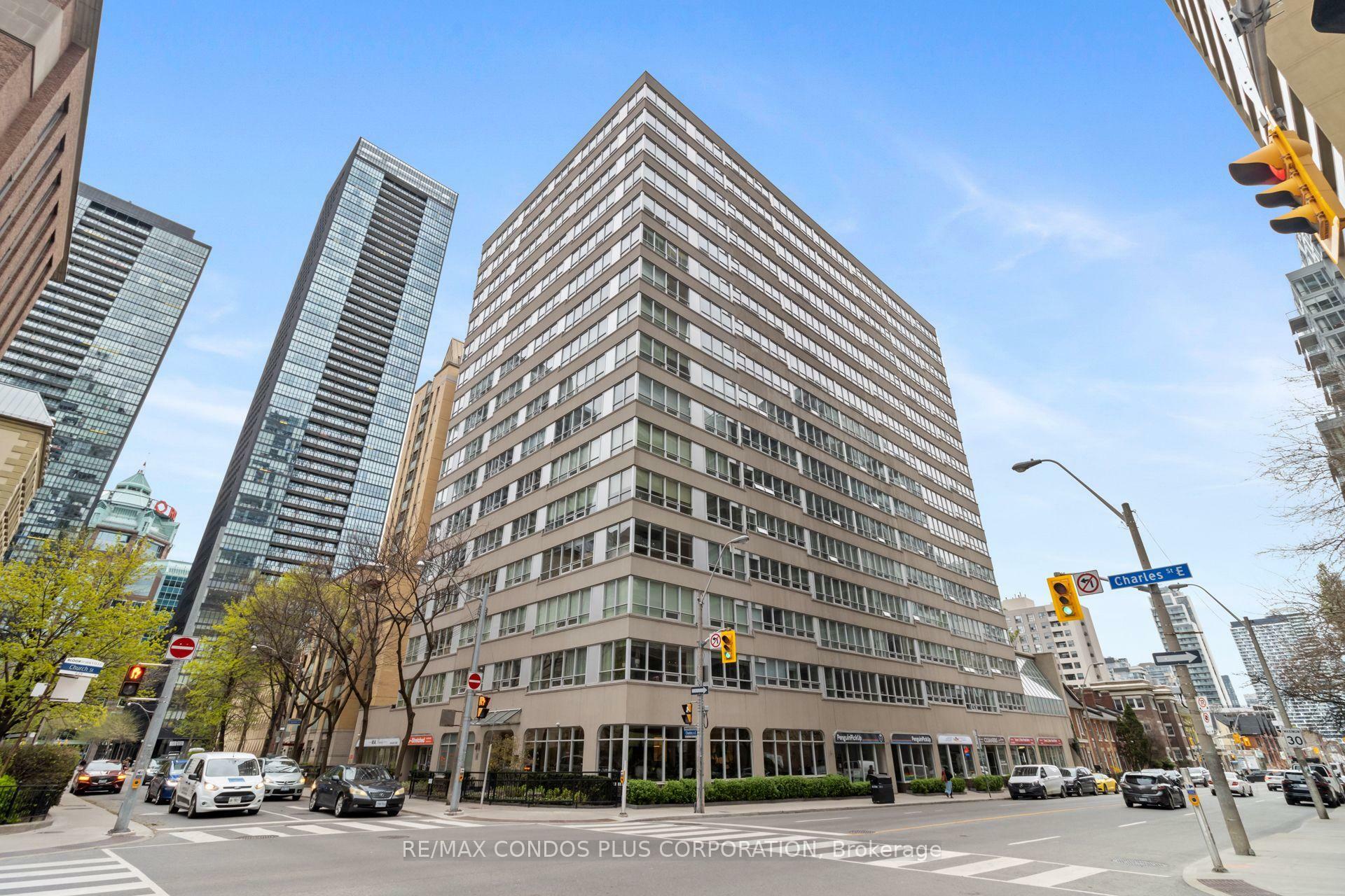 Property Photo: 71 Charles Street E 1401 ON M4Y 2T3