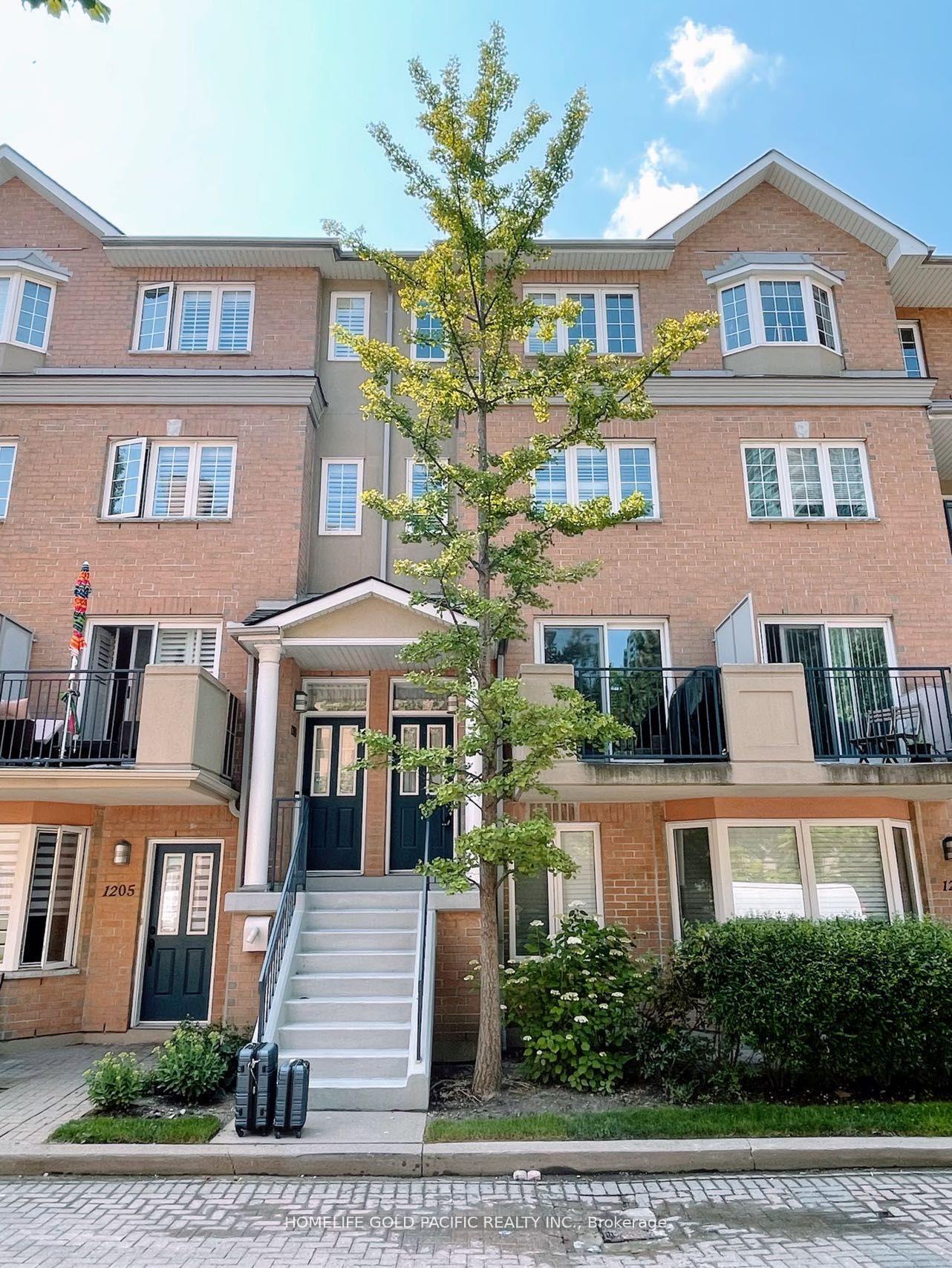 Property Photo: 28 Sommerset Way 1202 ON M2N 6W7