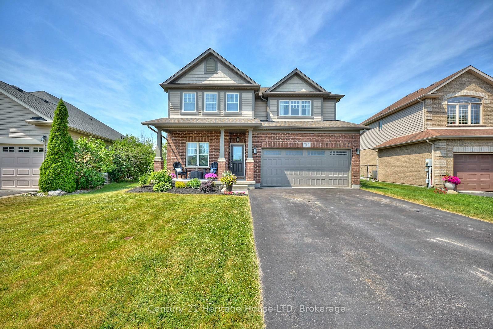 Photo de la propriété: 710 Brian Street ON L2A 6W2