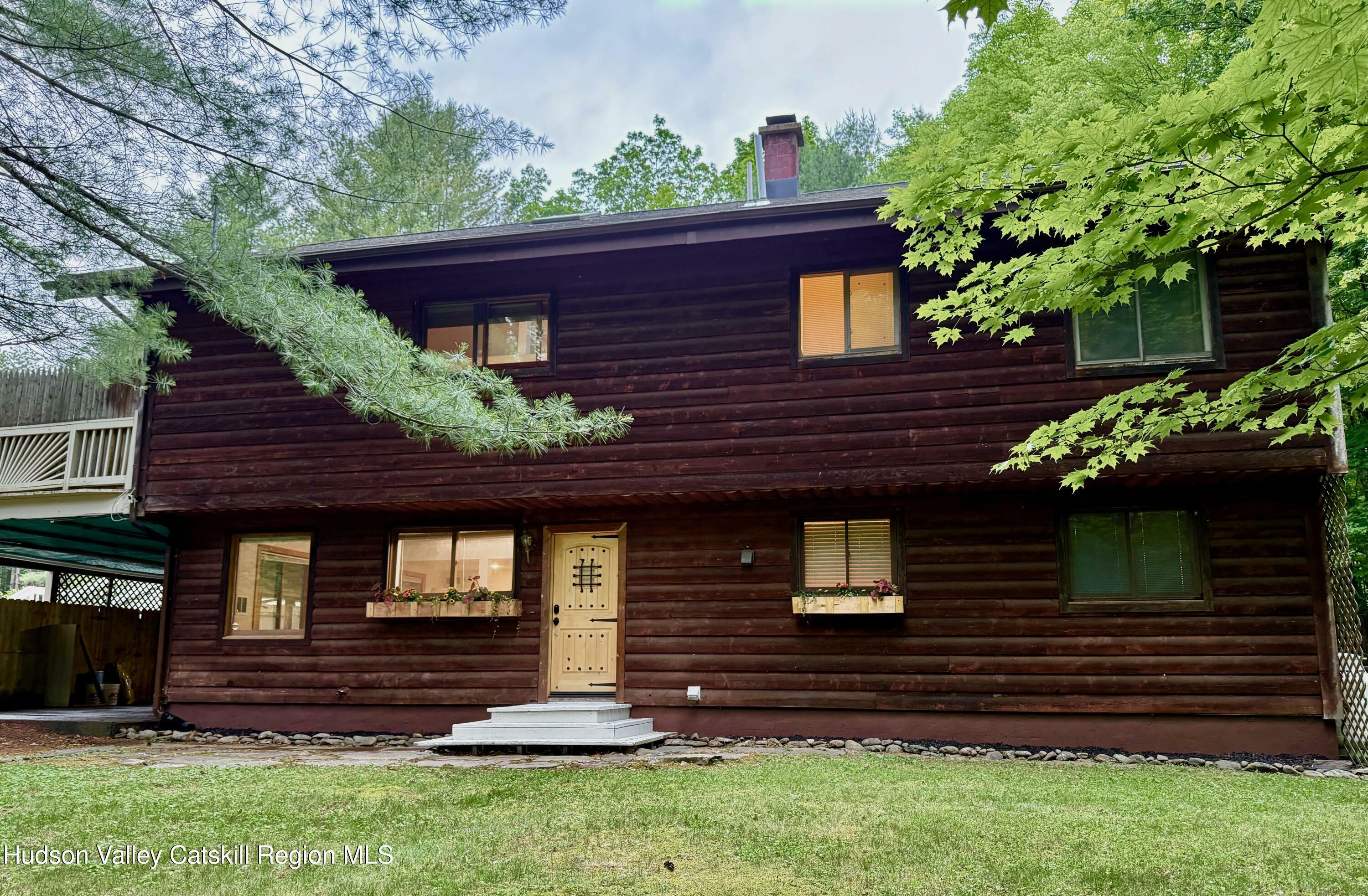 Property Photo: 927 Queens NY 12404