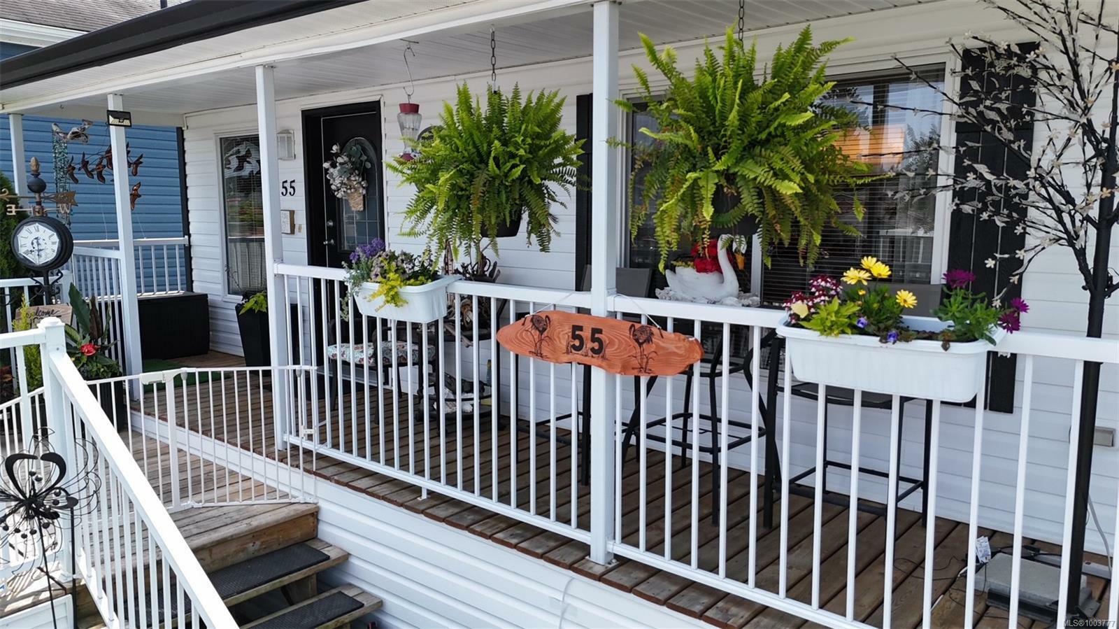 Property Photo: 658 Alderwood Dr 55 BC V9G 1R6