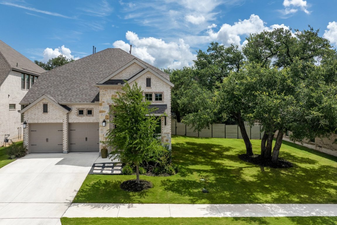 Property Photo: 229 S Park Vista TX 78628