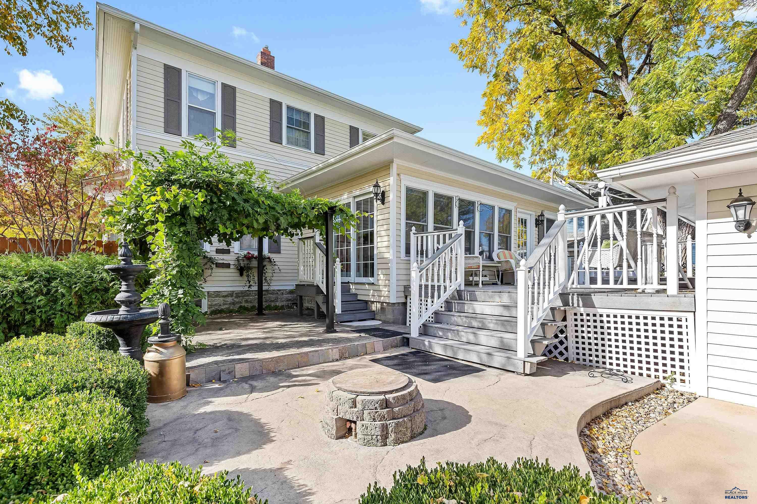 Property Photo: 1120 West Blvd SD 57701