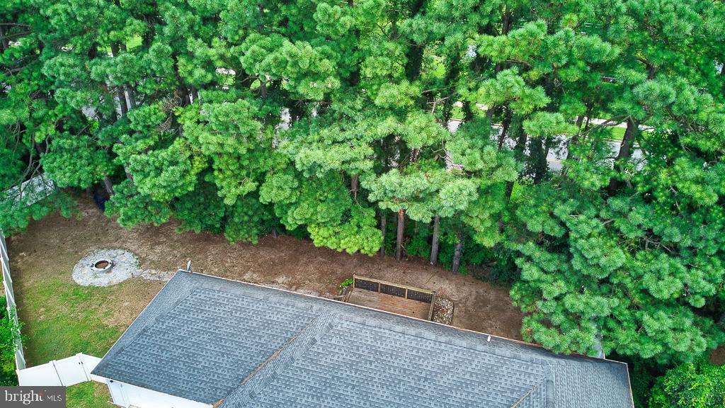 Property Photo: 700 E Upland Court MD 21801