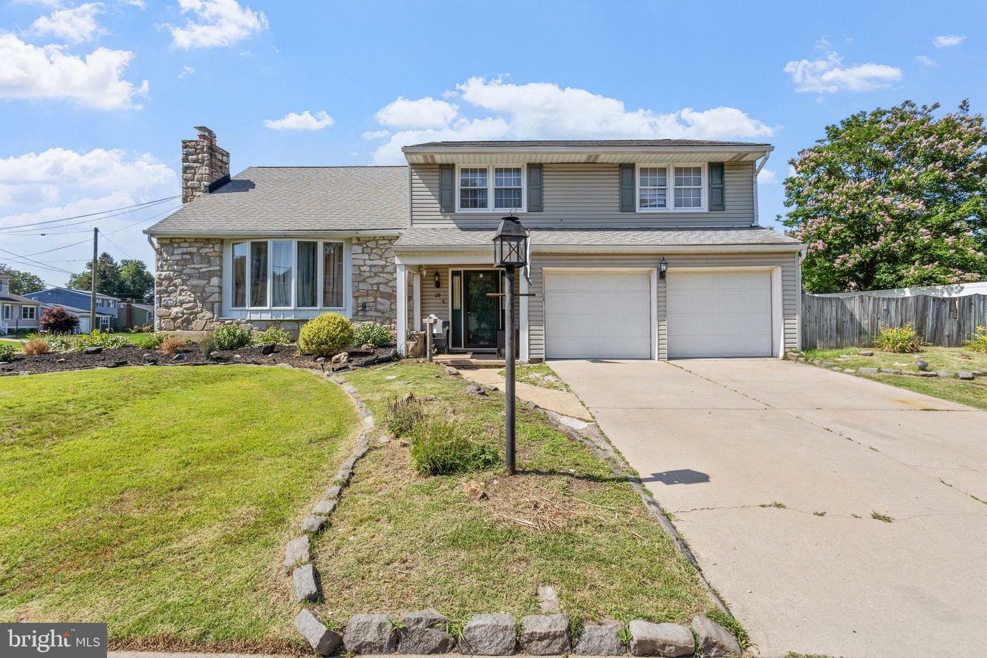 28 Kingsbridge Drive  Burlington NJ 08016 photo