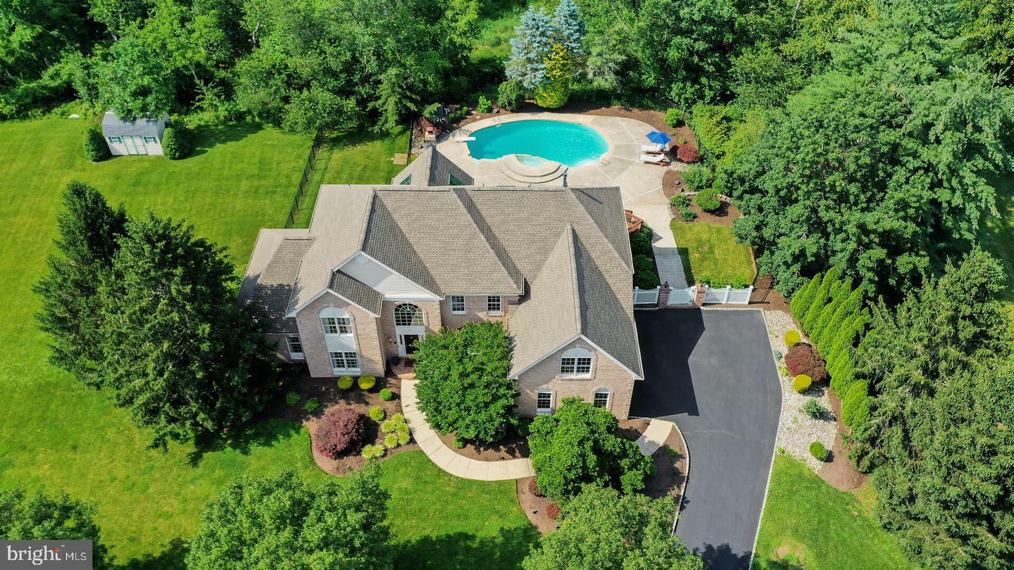 24 Montfort Drive  Belle Mead NJ 08502 photo