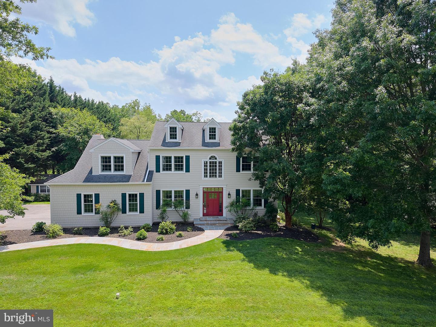 Property Photo: 5 Yarmouth Lane PA 19335