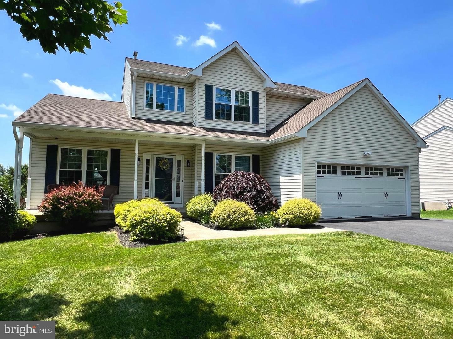 81 Pebble Beach Lane  Pottstown PA 19464 photo