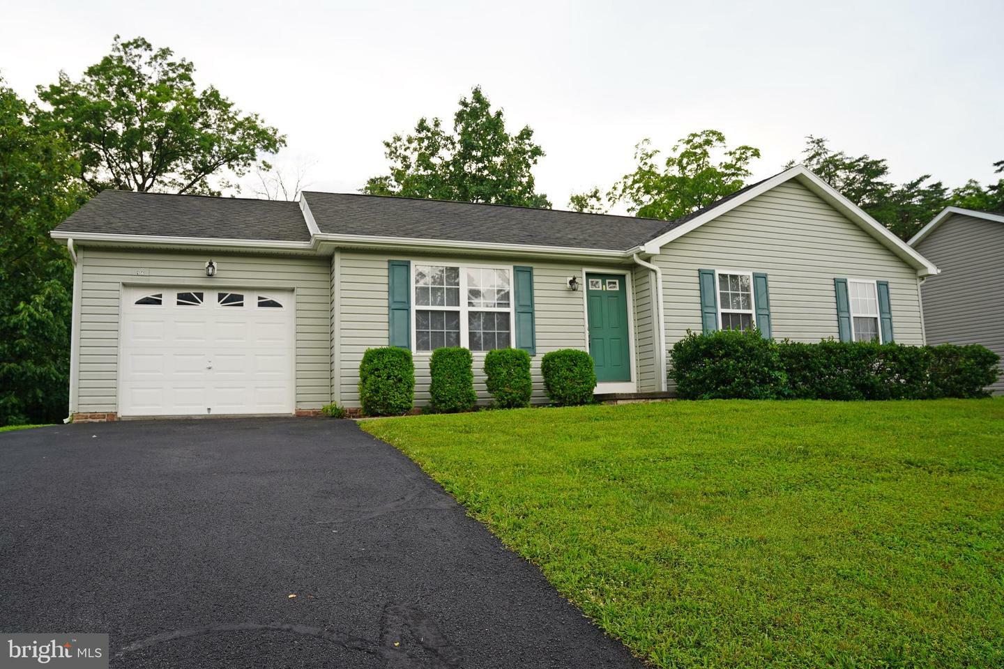 Property Photo: 104 Basin Drive WV 25428