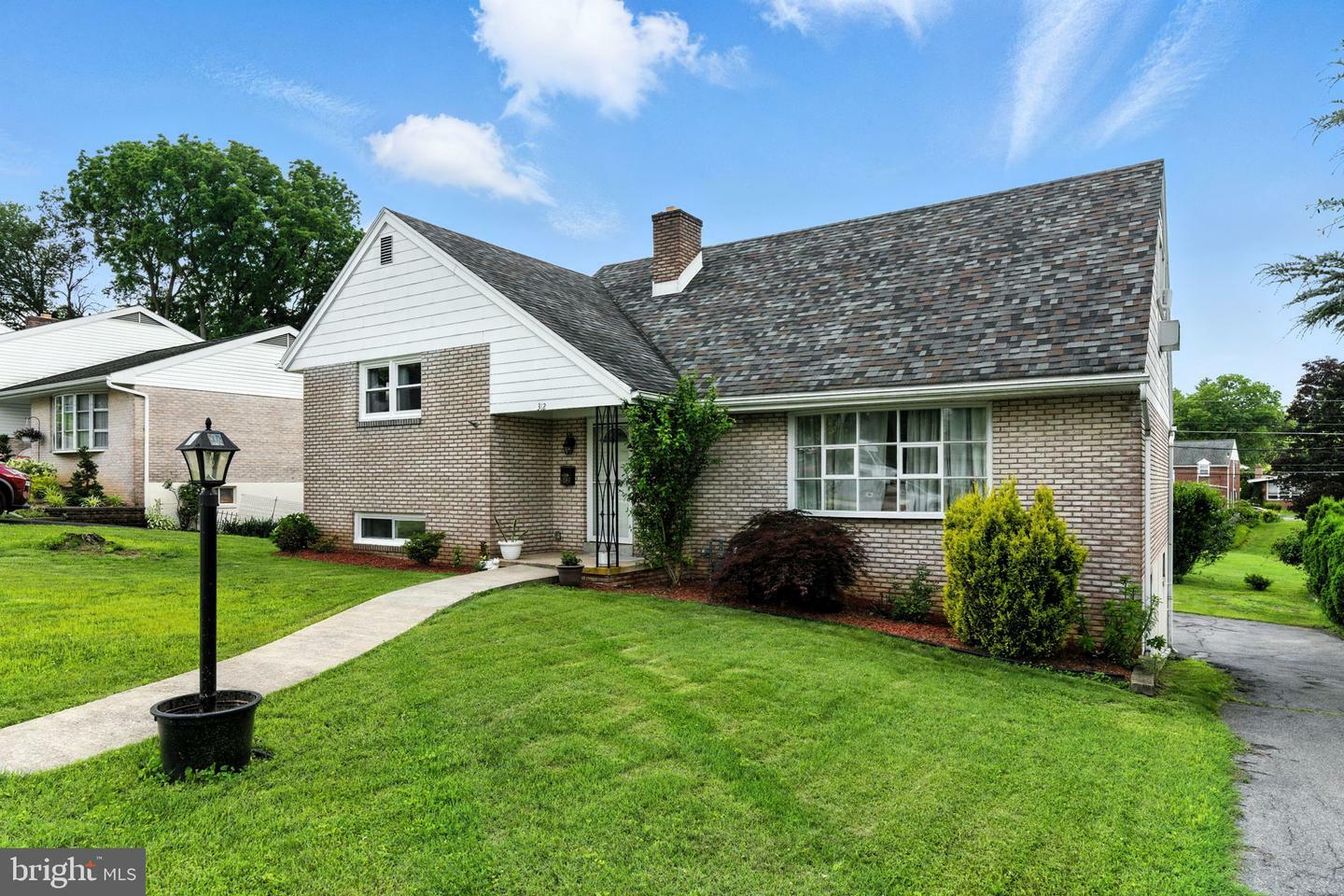 Property Photo: 312 Wellington PA 19609