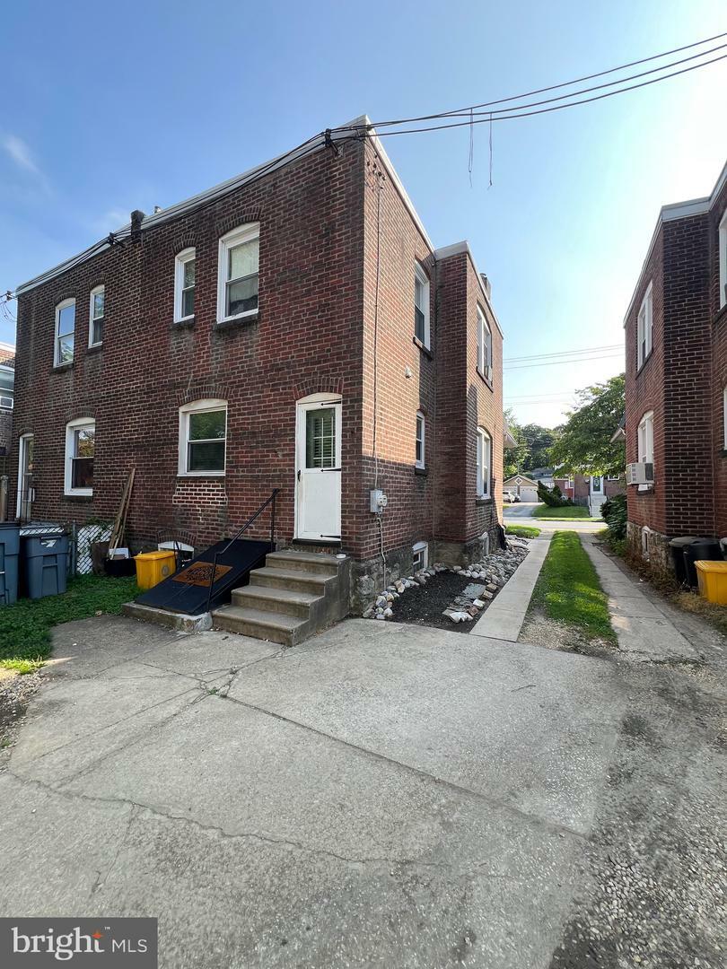 Property Photo: 619 Clifton Avenue PA 19023