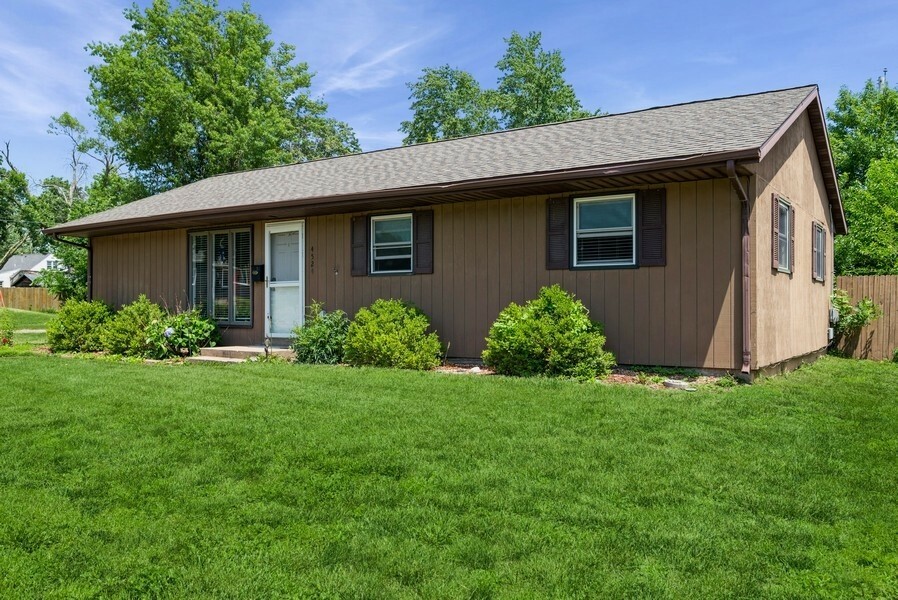 Property Photo: 4524 Benton Street IA 52402