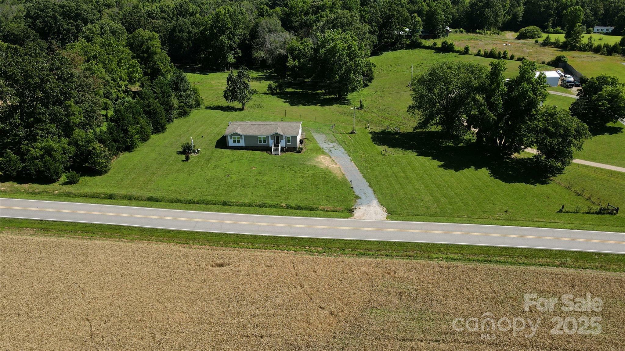Property Photo: 4713 White Store Road NC 28174