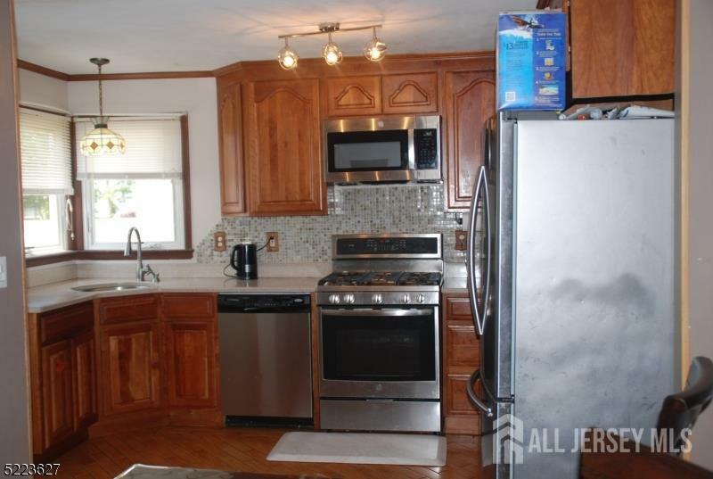 Property Photo: 118 Glenwood Terrace NJ 08863