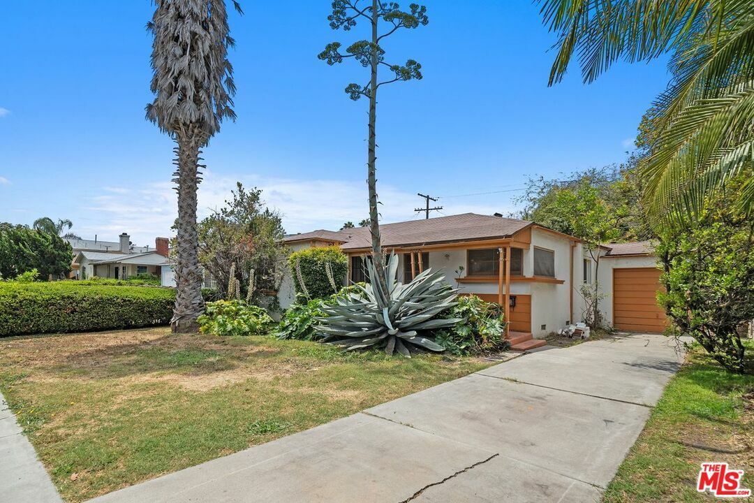 6022 Dauphin St  Los Angeles CA 90034 photo