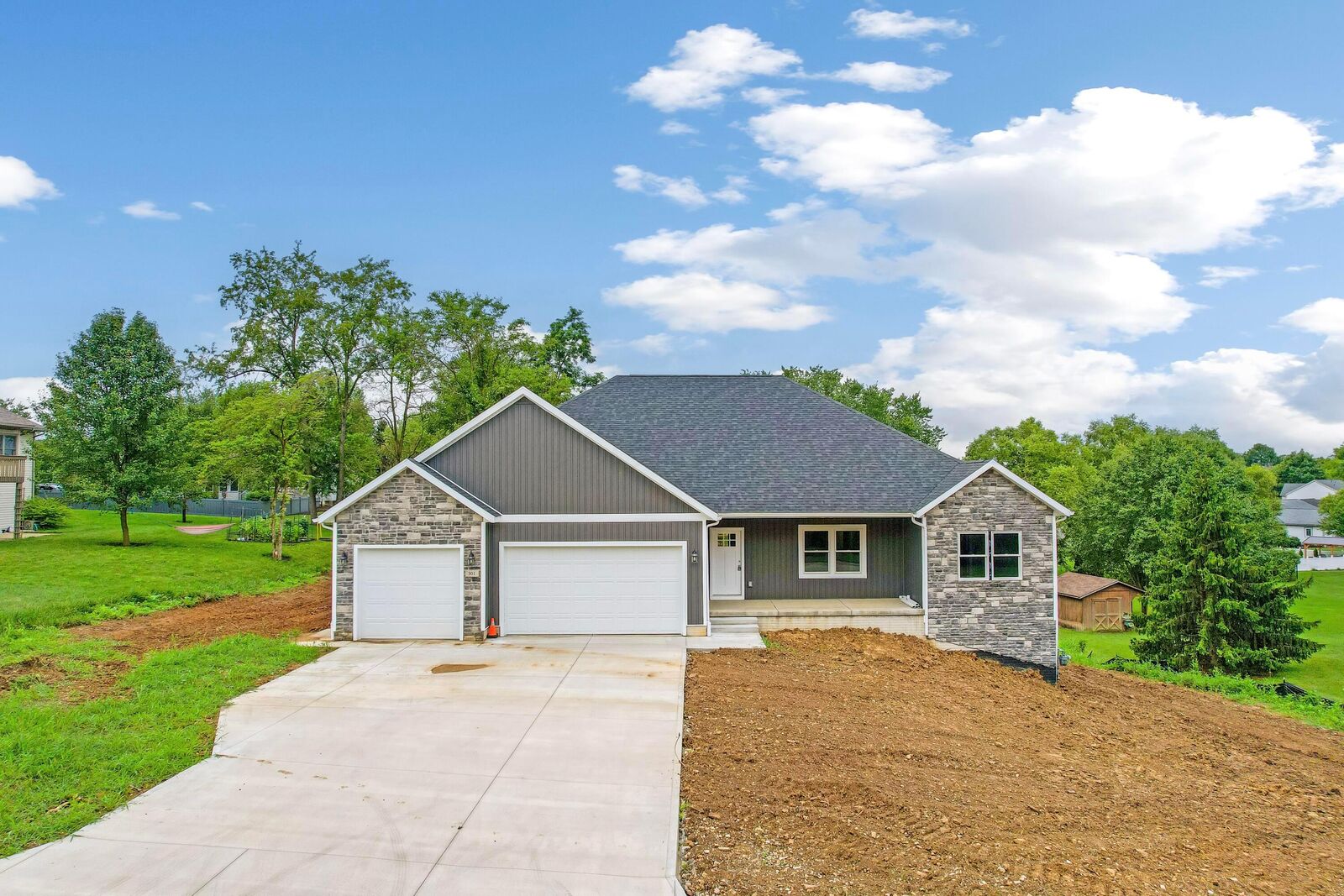 Property Photo: 301 River Oaks Drive OH 43056