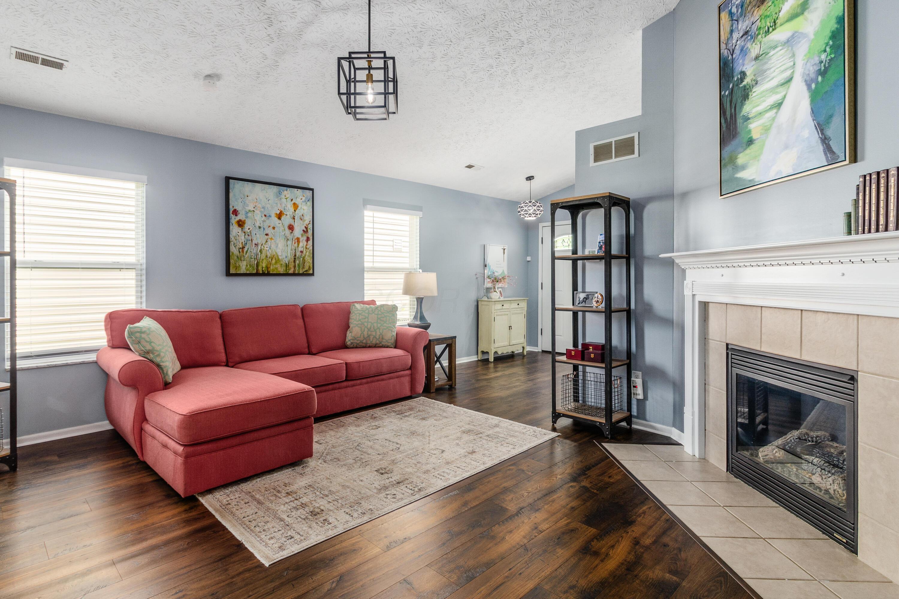 Property Photo:  2137 Balais Court  OH 43123 