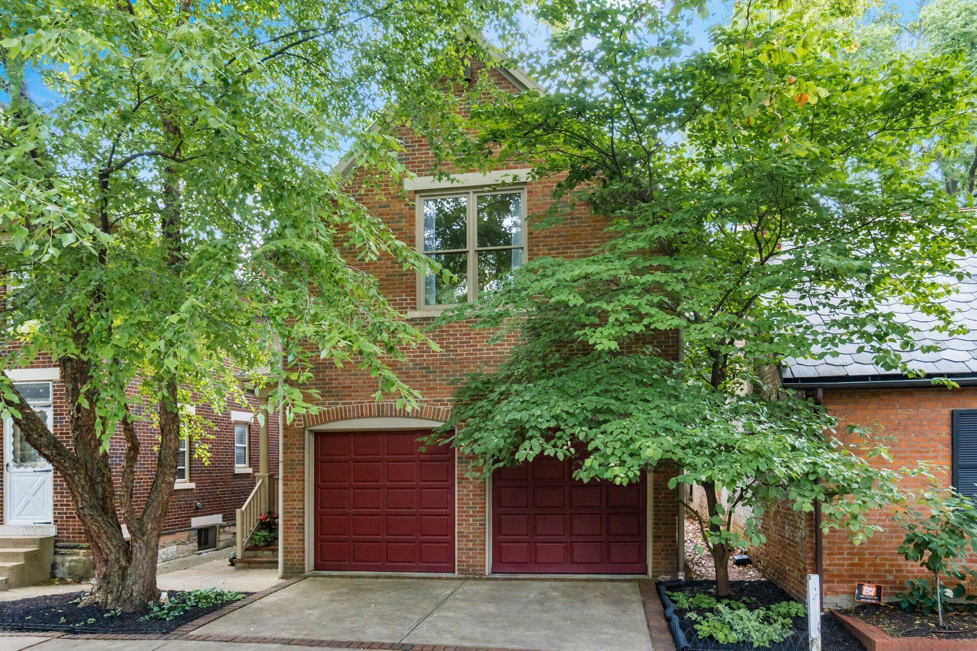 Property Photo: 702 City Park Avenue OH 43206