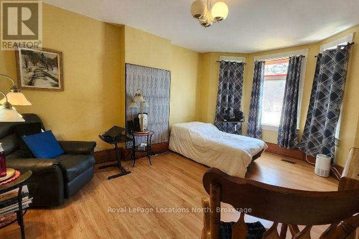 Property Photo: 382 8th Street East ON N4K 1L4