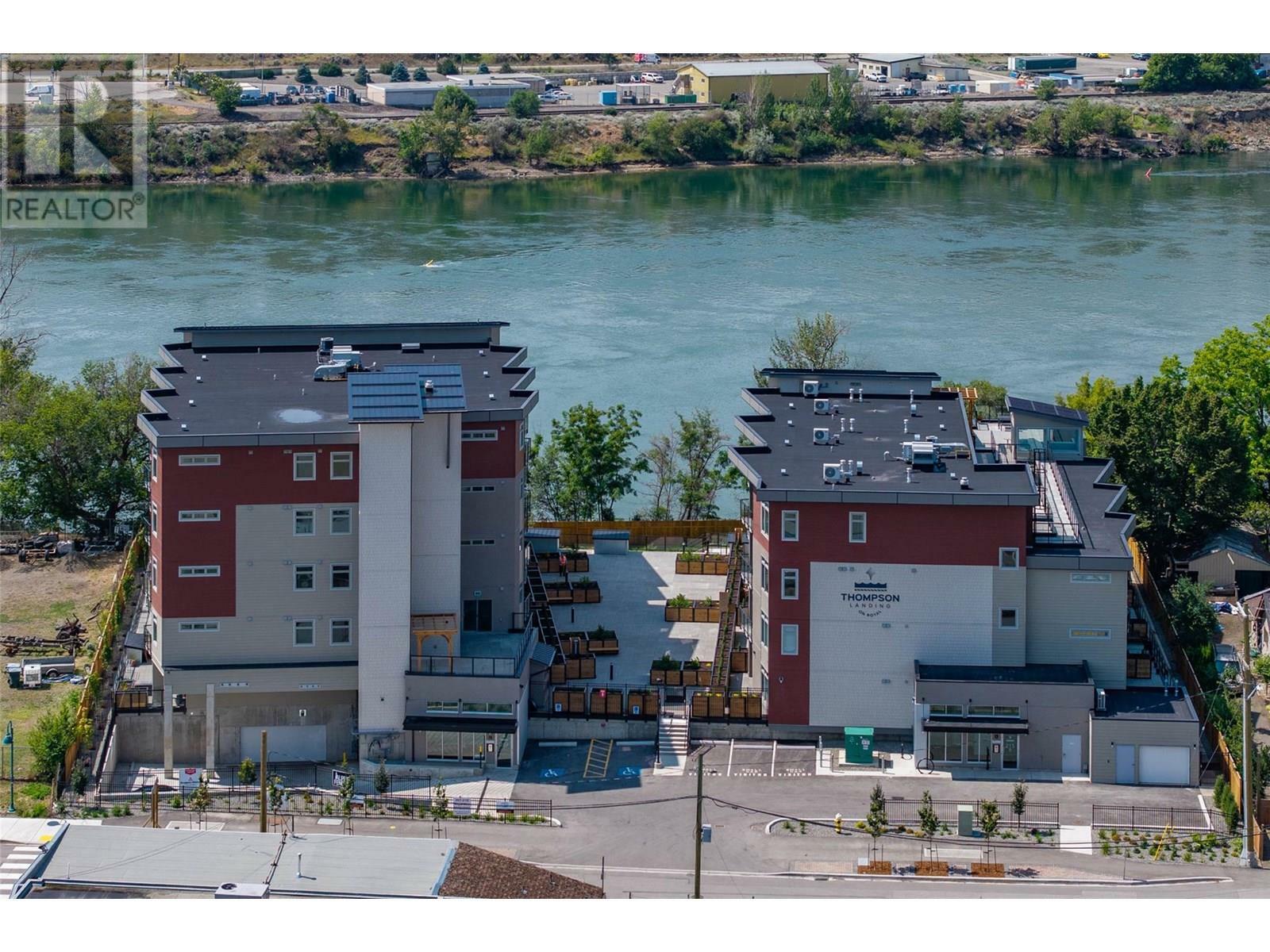 Photo de la propriété: 207 Royal Avenue 204 BC V2H 1T7