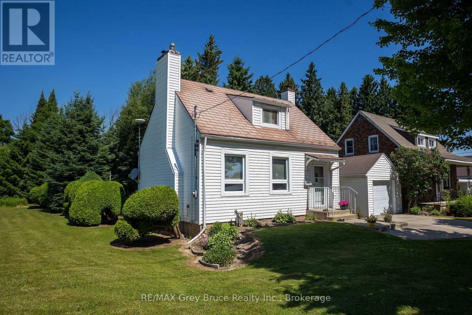 Photo de la propriété: 960 10th Street West ON N4K 5R9