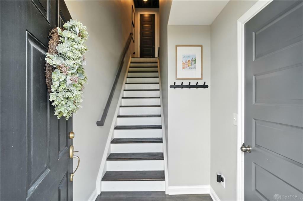 Property Photo: 1206 Parklake Row OH 45066