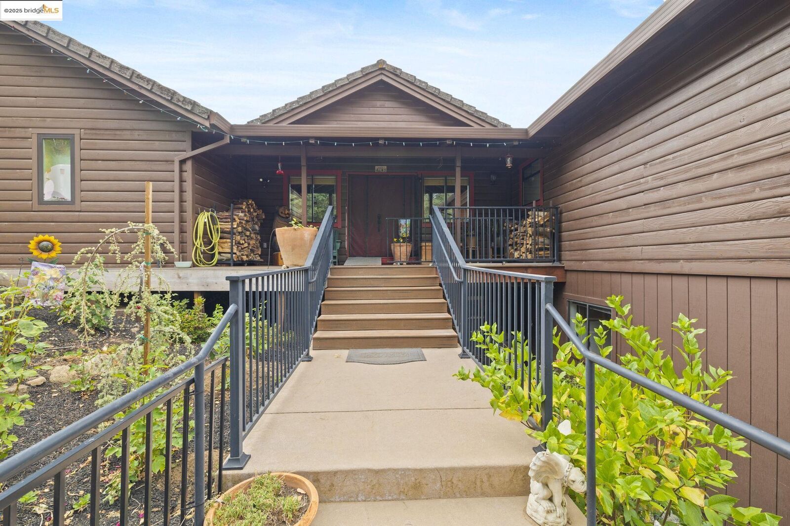 Property Photo:  21762 Hunts Rd  CA 95370