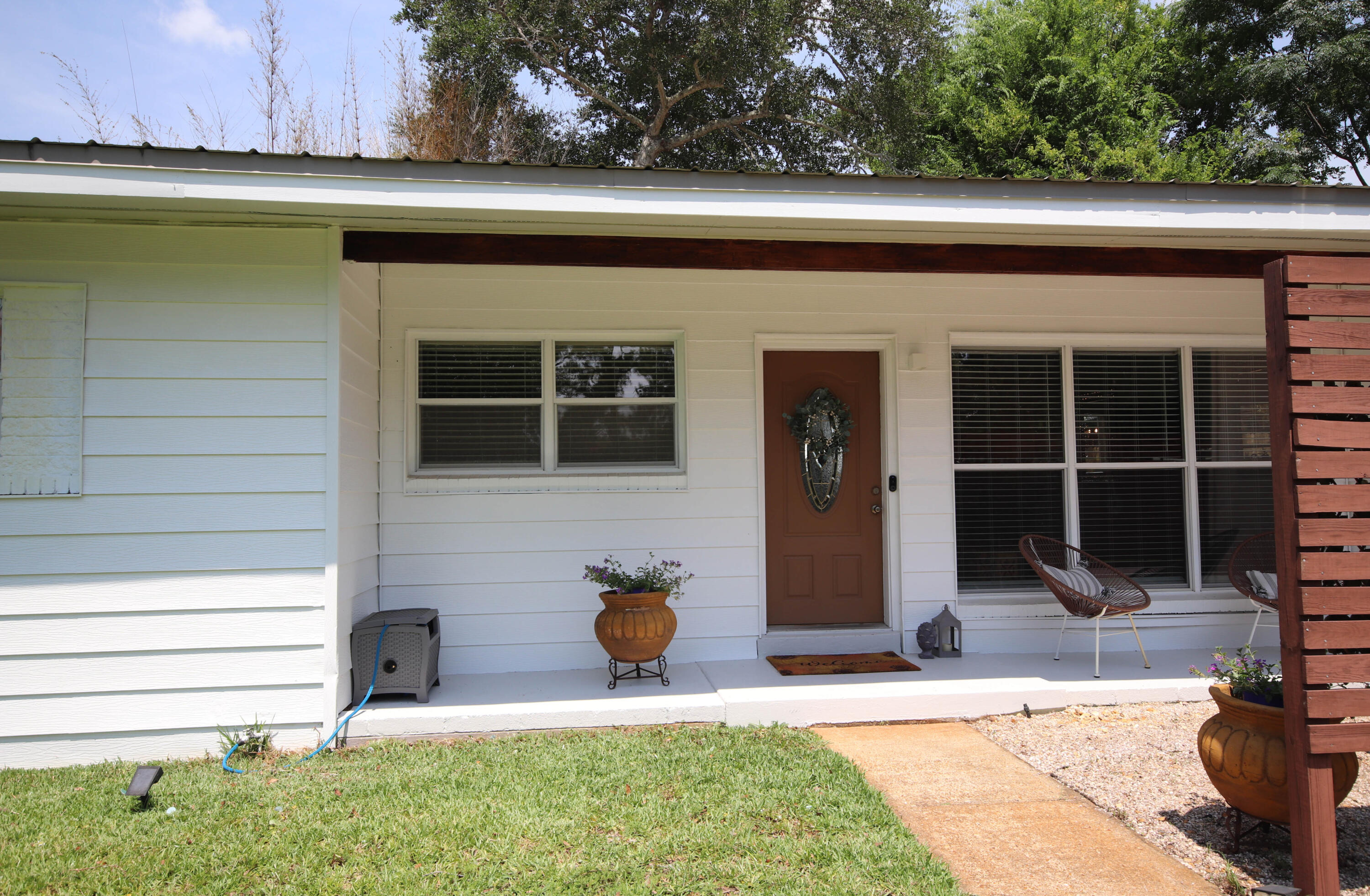 Property Photo:  52 NE Iowa Drive  FL 32548 