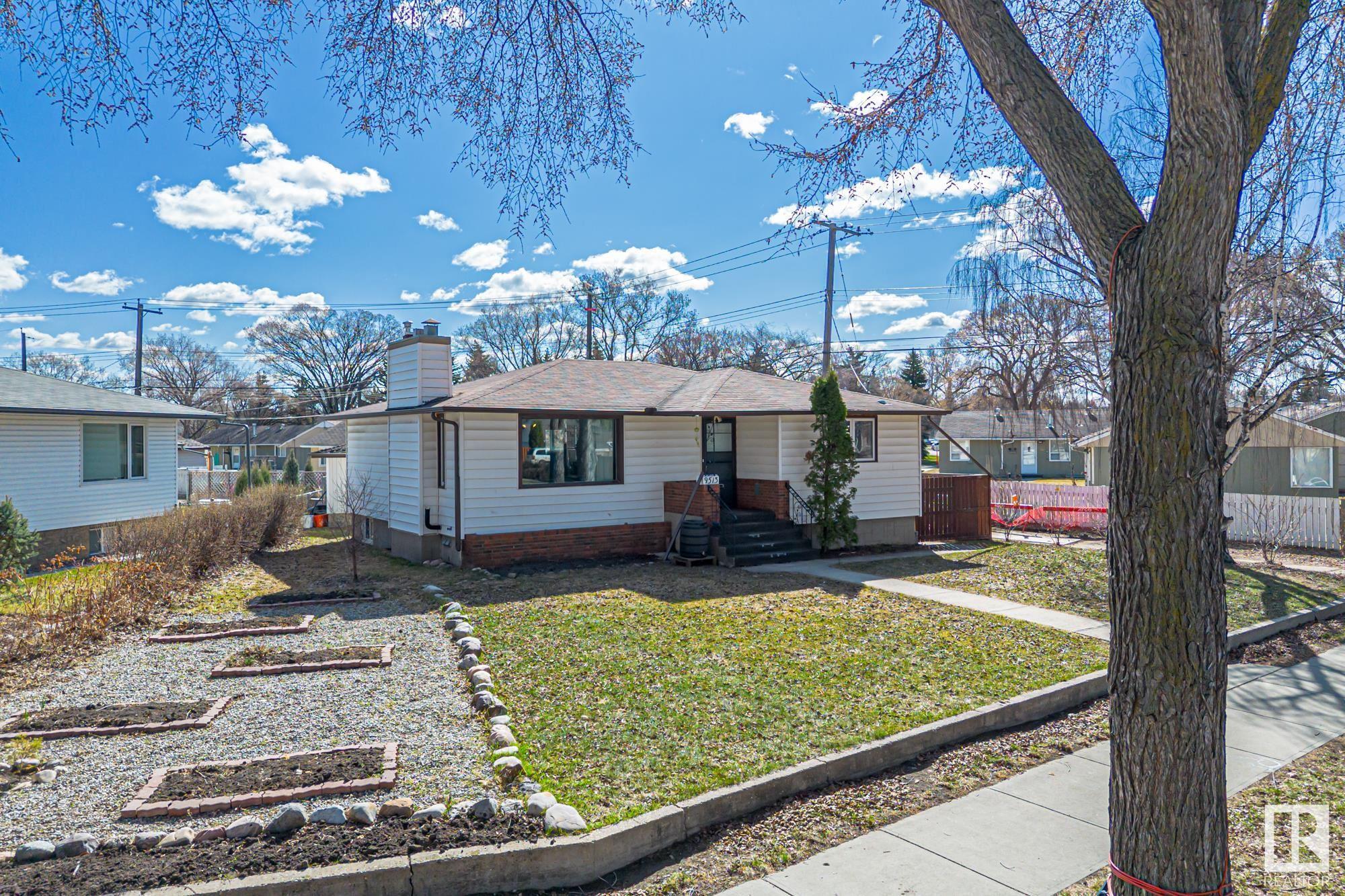Property Photo: 9513 81 Street NW AB T6C 2W4