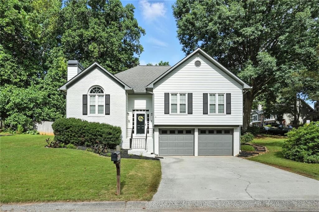 Property Photo: 1361 Chatley Way GA 30188