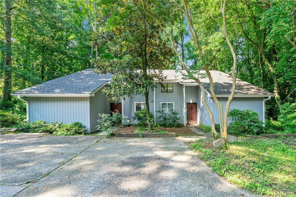 Property Photo: 2292 Paces Ferry Road GA 30080