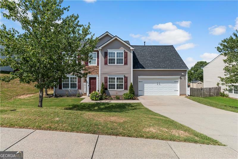 Property Photo: 1644 Royal Ives Drive GA 30045