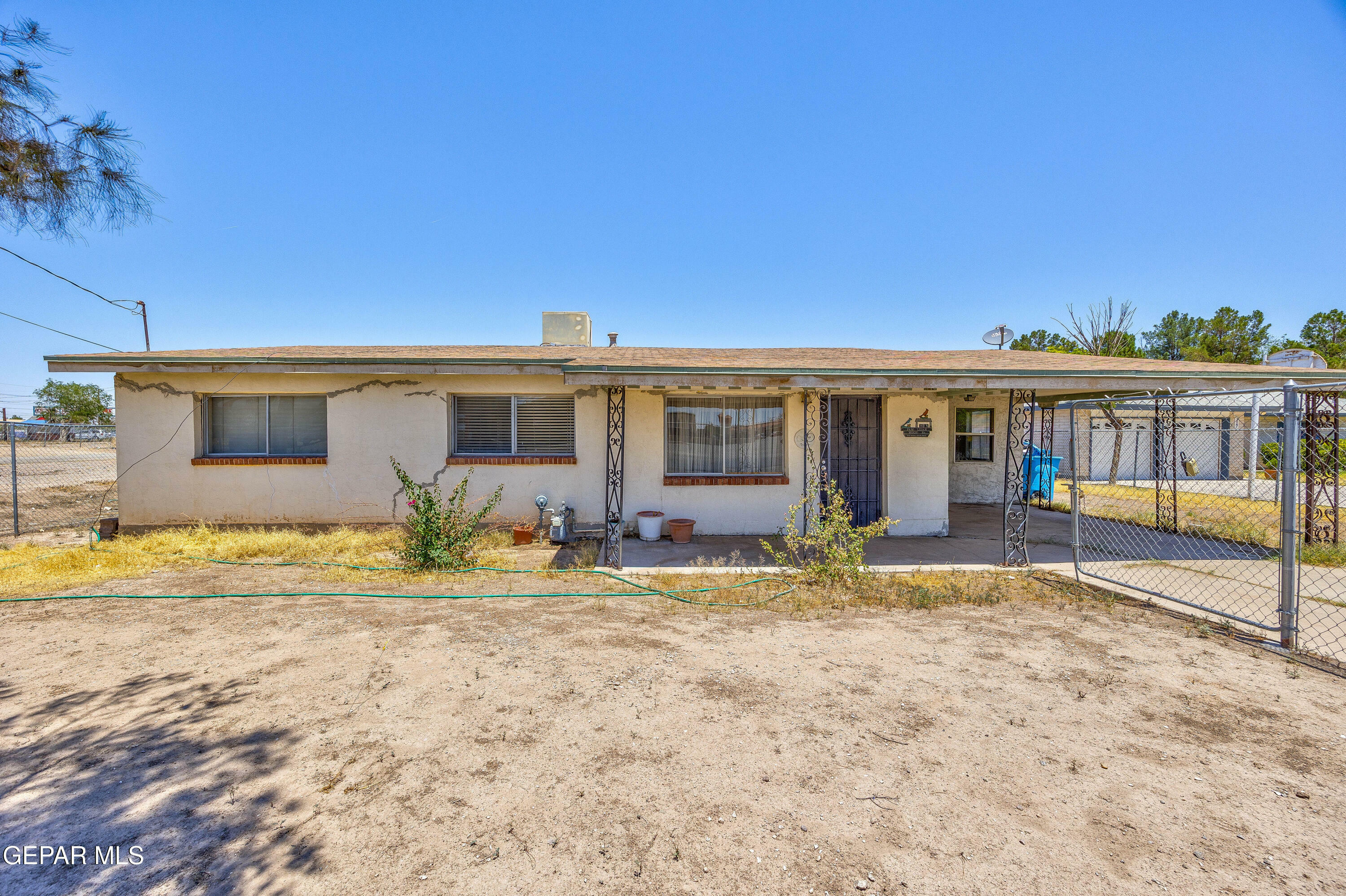 113 N Moon Road  Socorro TX 79927 photo