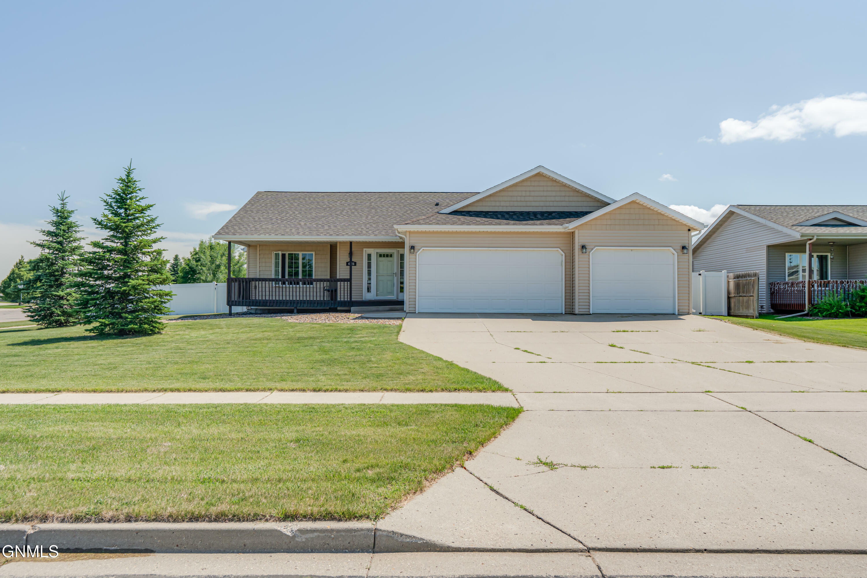 4525 Calgary Avenue  Bismarck ND 58503 photo