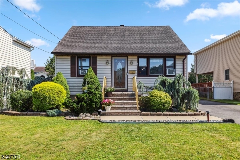 140 Platt Ave  Saddle Brook Twp. NJ 07663 photo