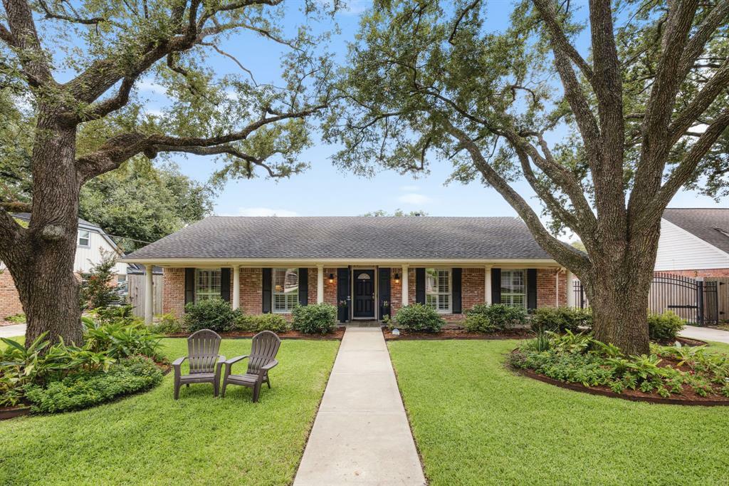 Property Photo:  9915 Vogue Lane  TX 77080 