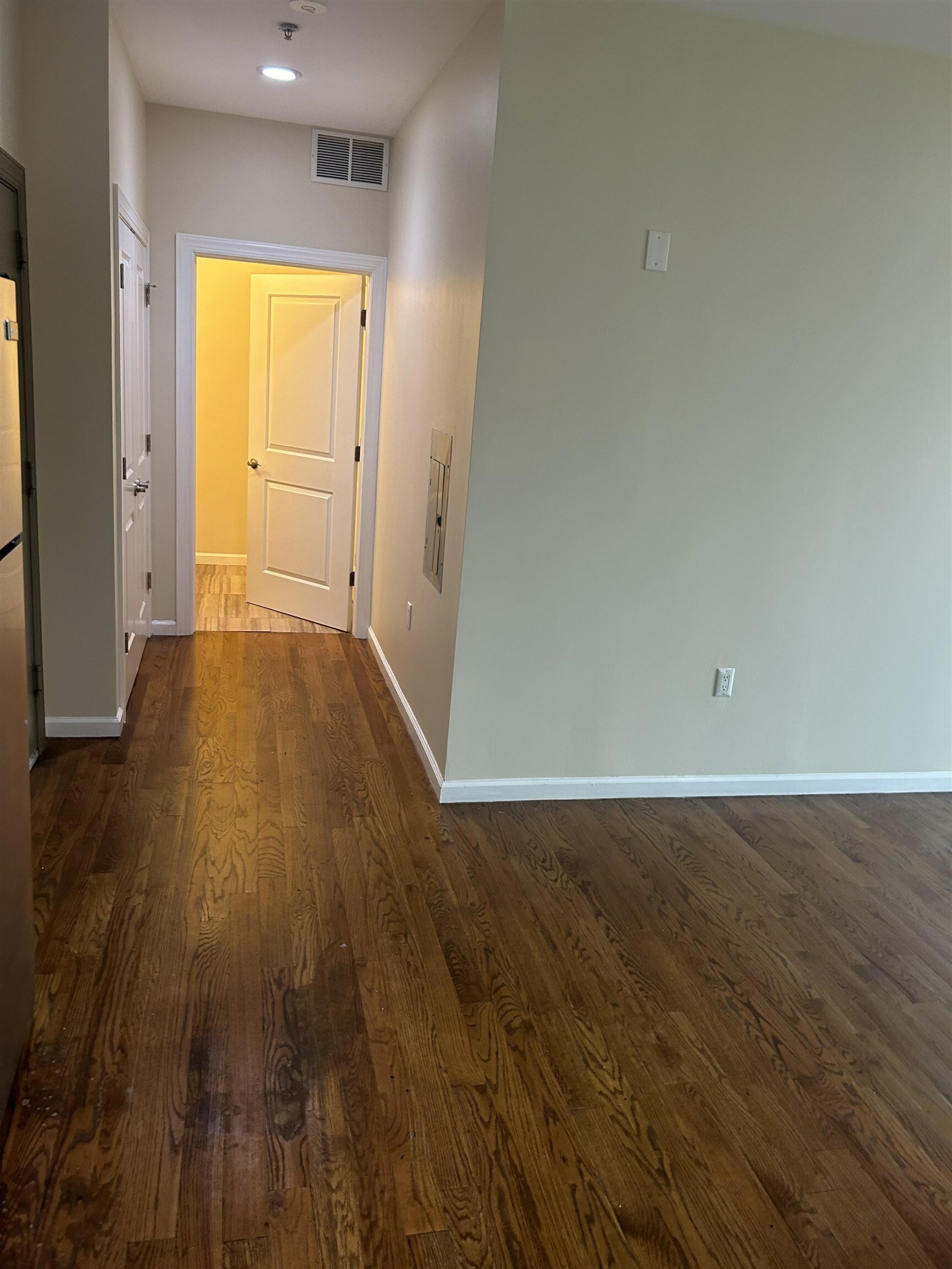 Property Photo: 186 Broadway 401 NJ 07002