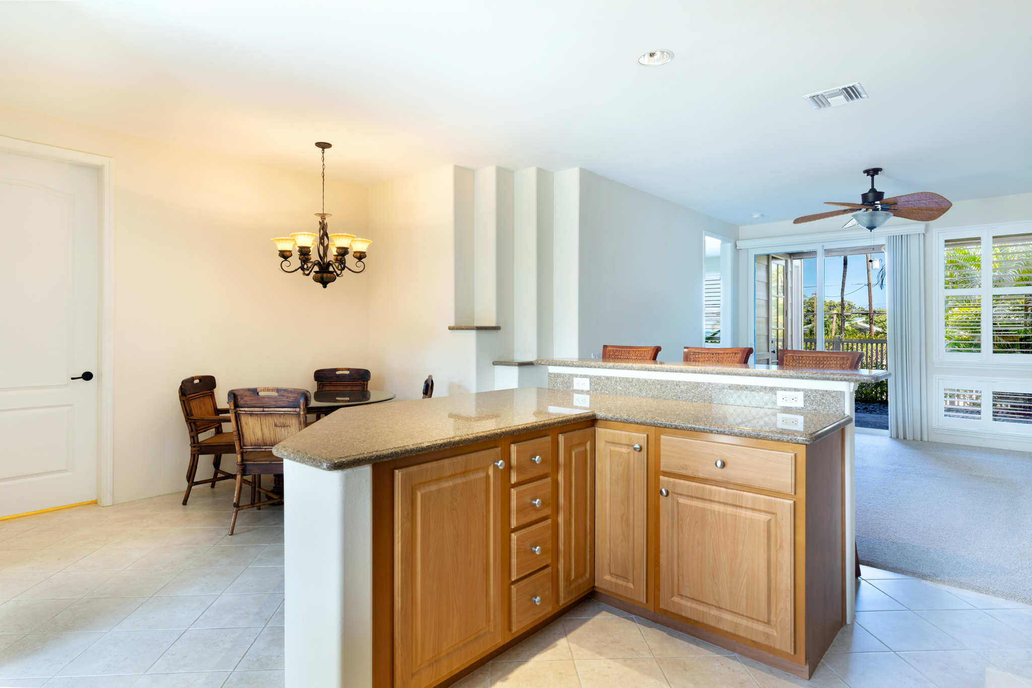 Property Photo: 75-5919 Alii Dr B2 HI 96740