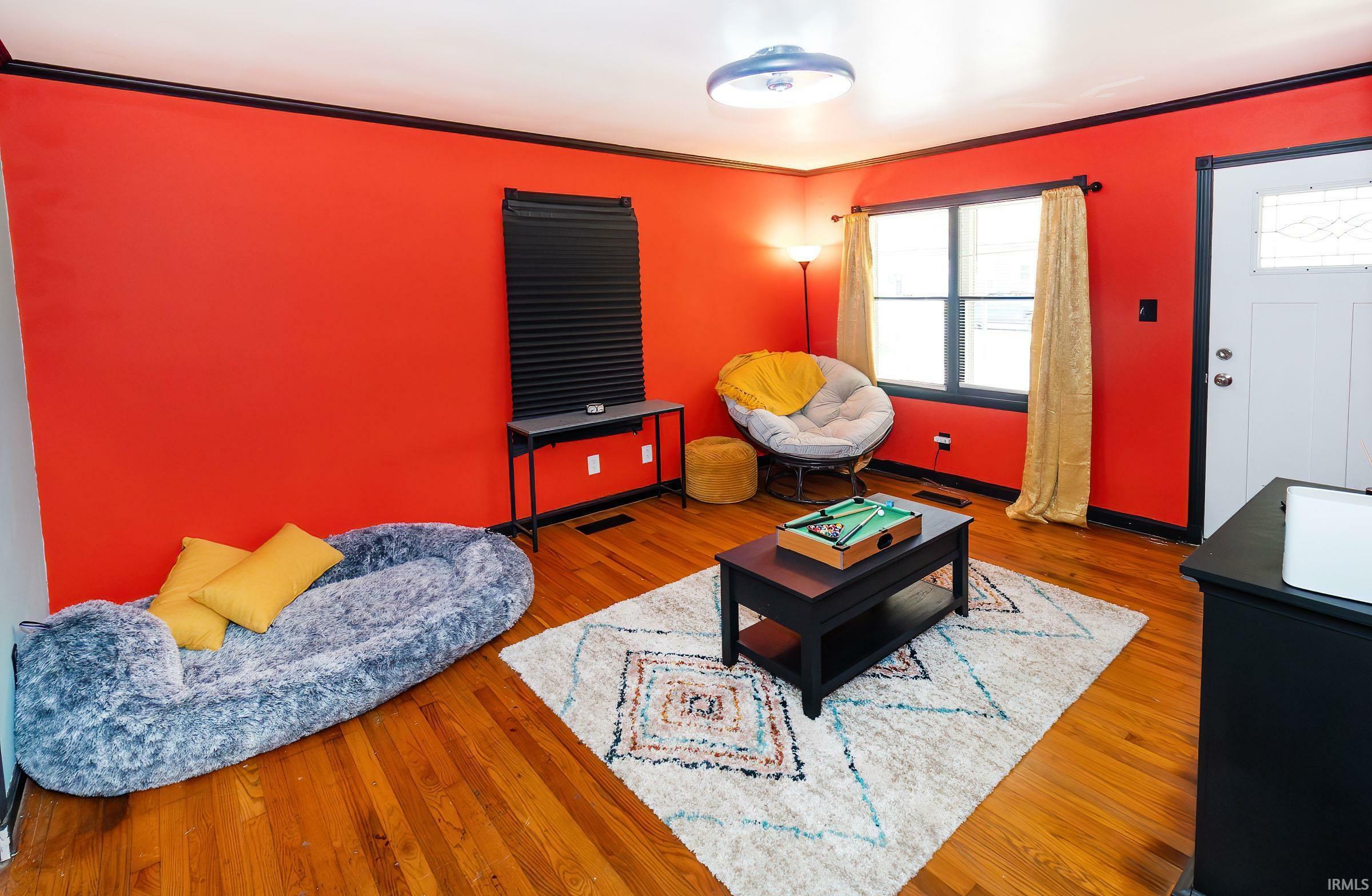 Property Photo: 1926 Jeanette Avenue IN 47714