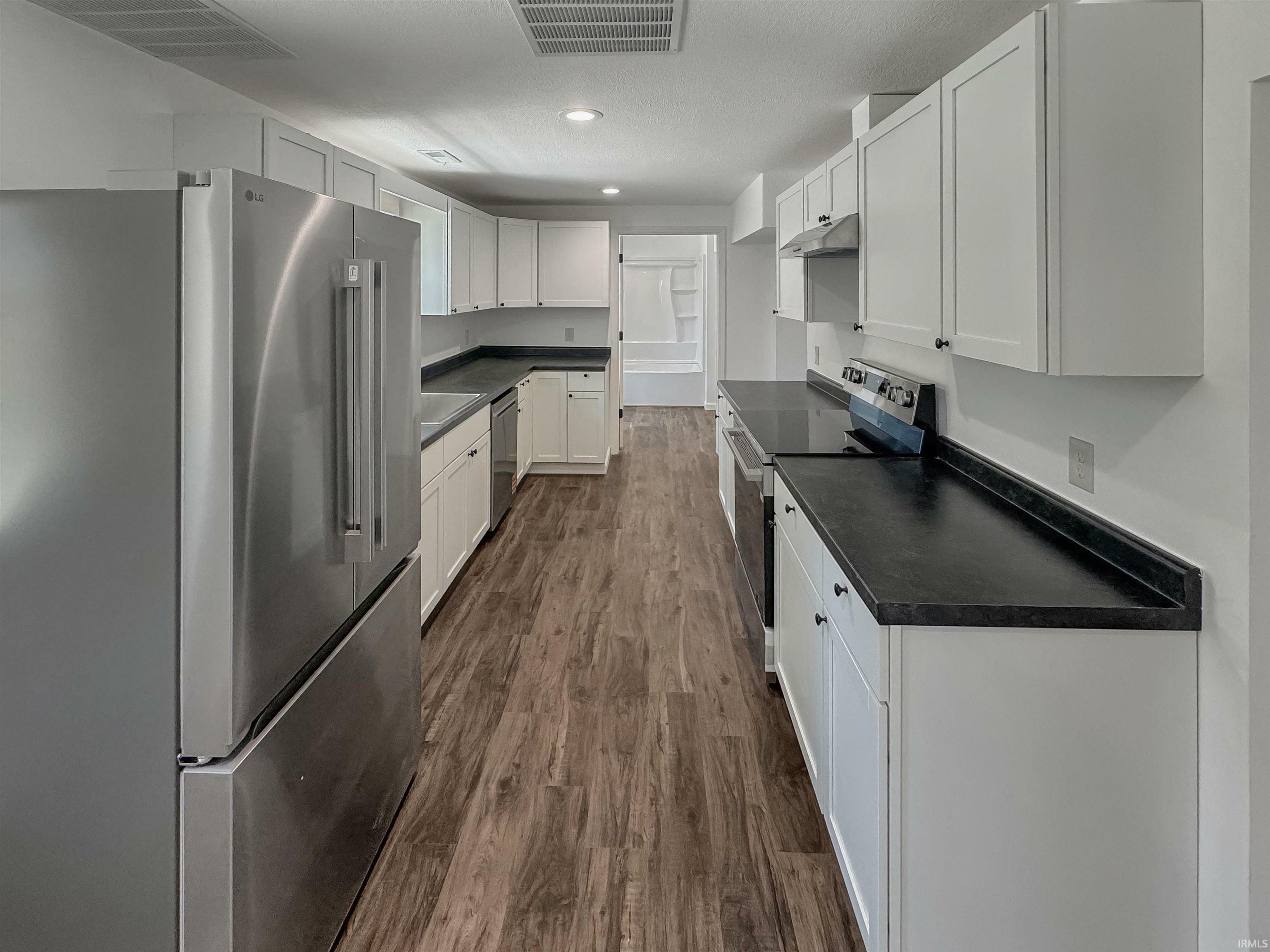 Property Photo: 407 S Eighth Street IN 47601