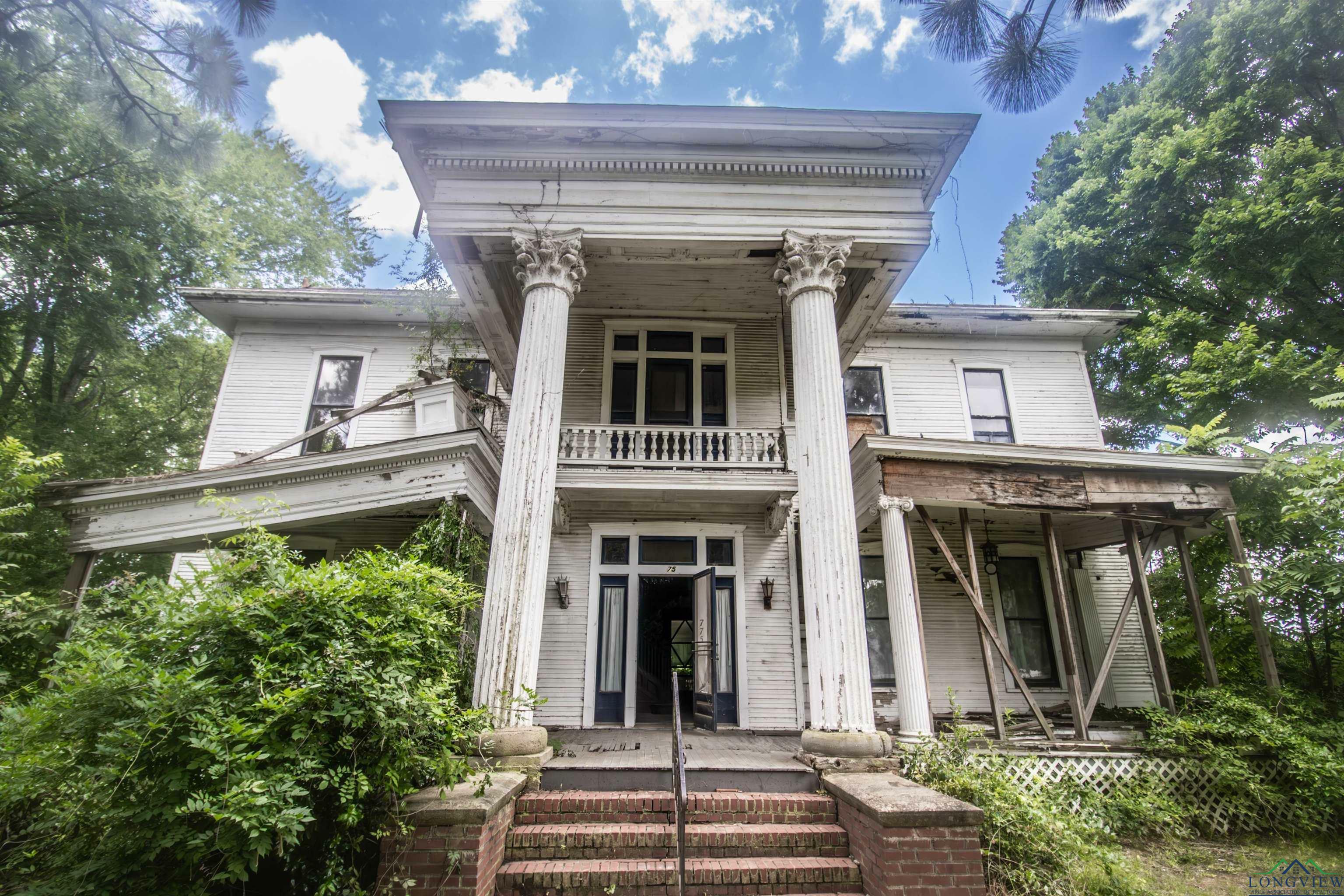 Property Photo:  775 N. Lake St  TX 75692 