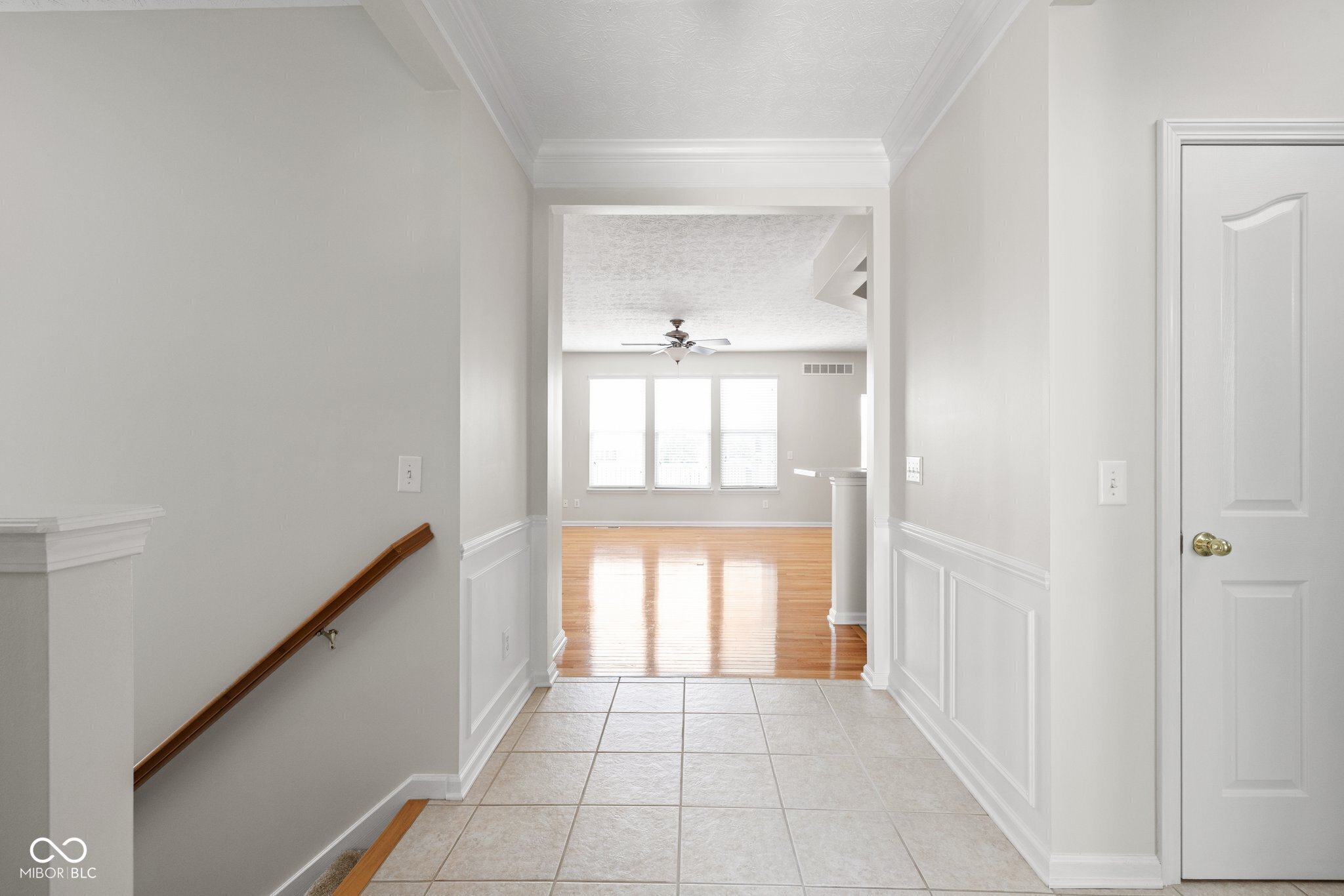 Property Photo: 13019 Pinner Avenue IN 46037