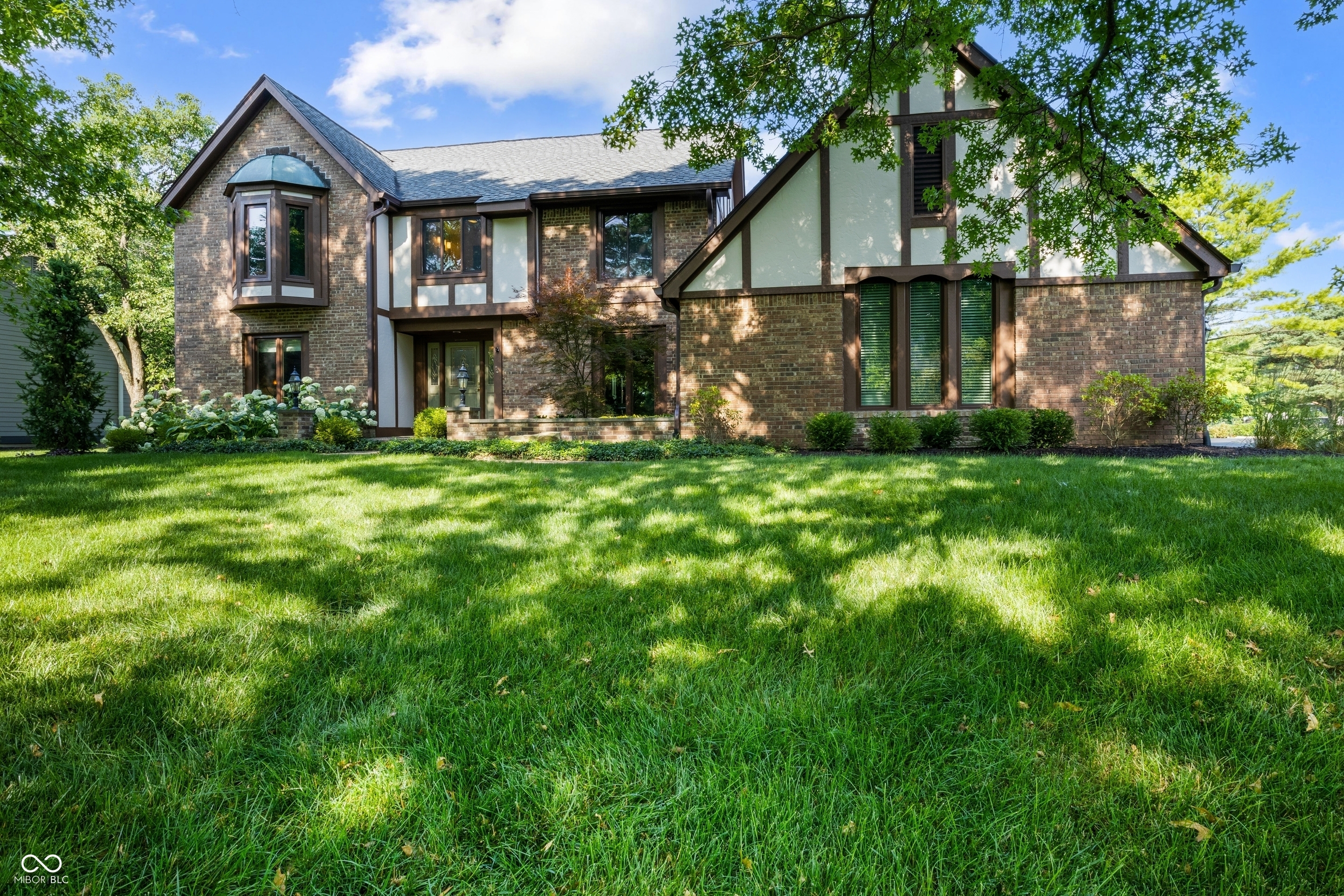 Property Photo: 160 Scranton Court IN 46077