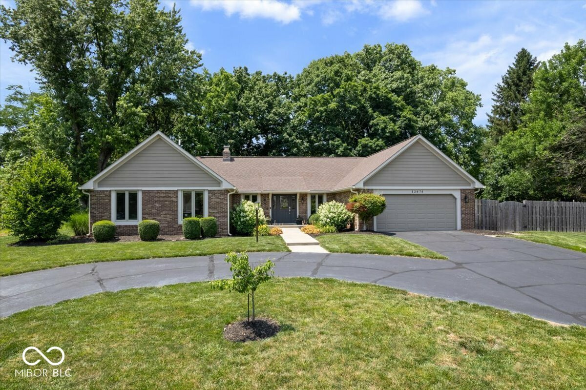 Property Photo: 12674 Banbury Circle IN 46033
