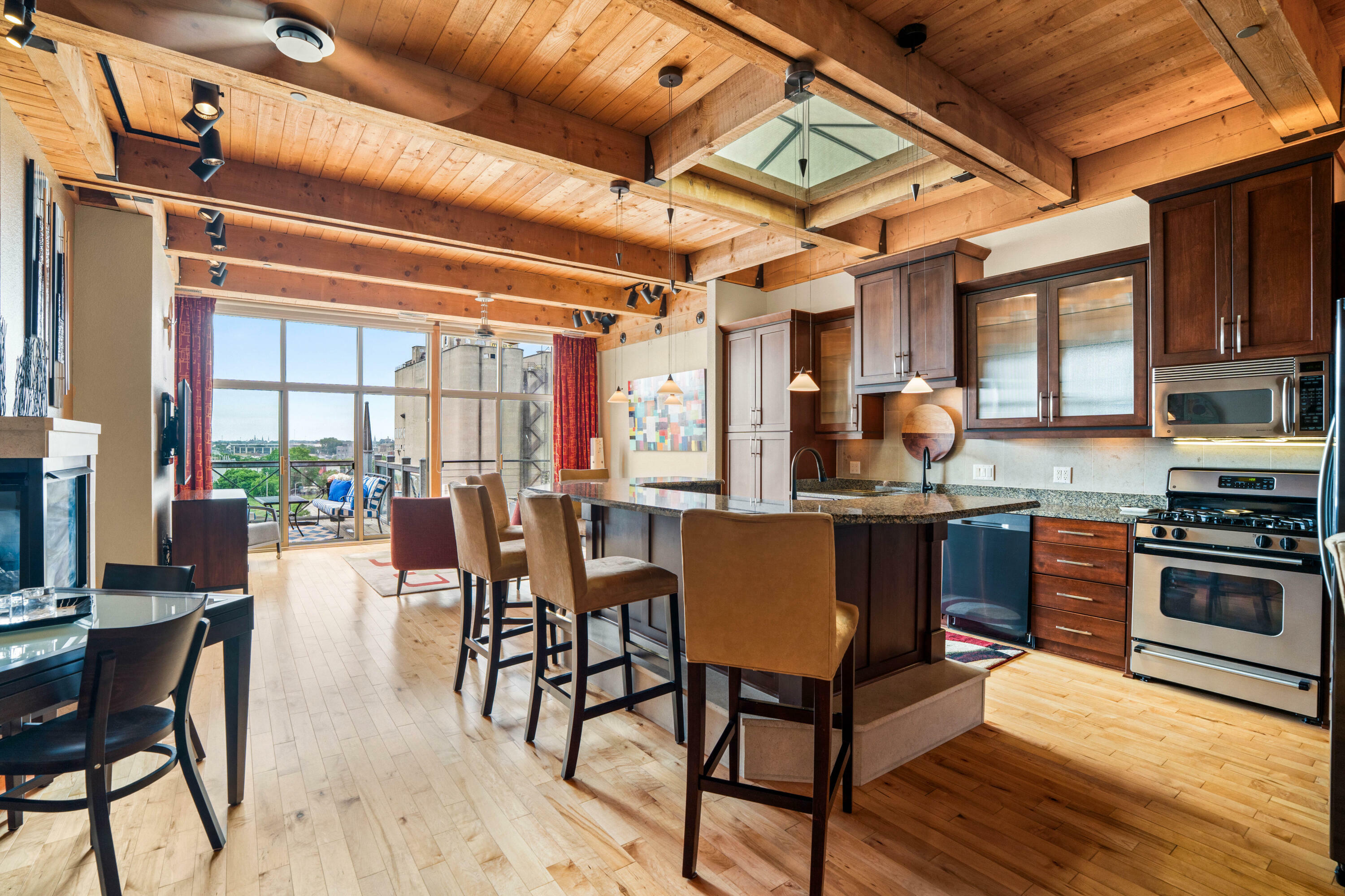 Property Photo: 541 E Erie St 603 WI 53202